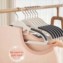 Kit com 10 Cabides Multifuncionais Antiderrapantes – Para Roupas Secas e Úmidas, Ideal para Guarda-Roupa