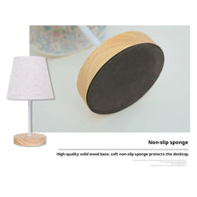 Abajur de Mesa em Madeira Maciça com Cúpula de Tecido – Luminária LED USB para Quarto e Cabeceira