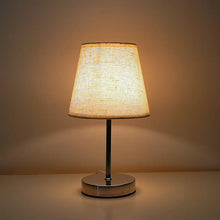 Abajur de Mesa em Madeira Maciça com Cúpula de Tecido – Luminária LED USB para Quarto e Cabeceira