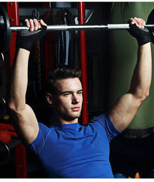 Luva Fitness Meio Dedo com Munhequeira – Academia, Musculação, CrossFit, Bike e Treinos