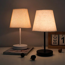 Abajur de Mesa em Madeira Maciça com Cúpula de Tecido – Luminária LED USB para Quarto e Cabeceira