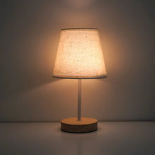 Abajur de Mesa em Madeira Maciça com Cúpula de Tecido – Luminária LED USB para Quarto e Cabeceira